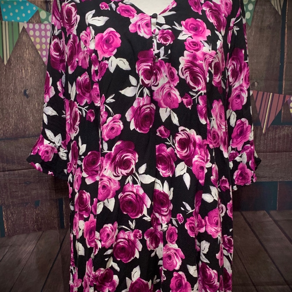 Short Sleeve Floral Top